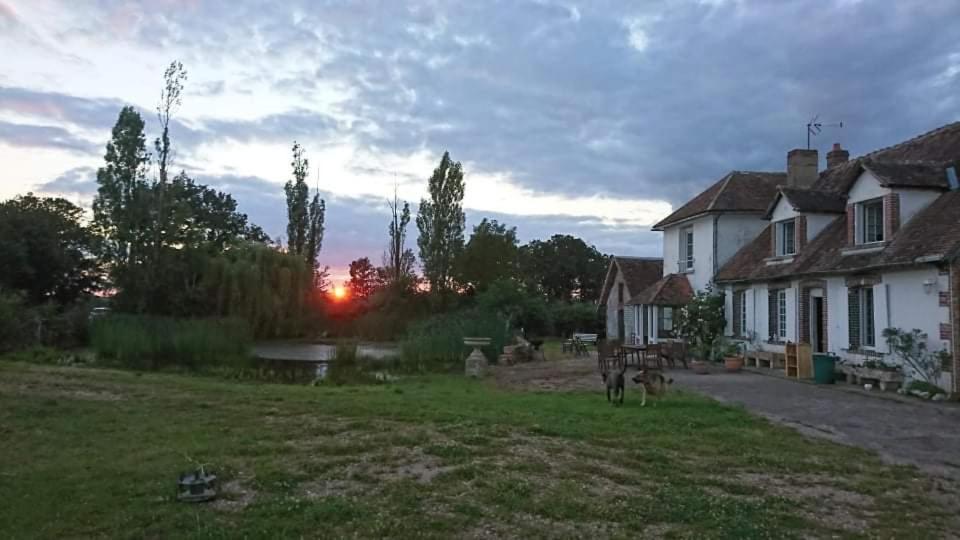 Chambre A La Ferme Saint-Martin-des-Champs  외부 사진
